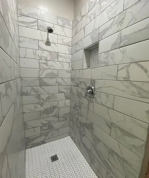 313 W Hall St #B — Photo 10