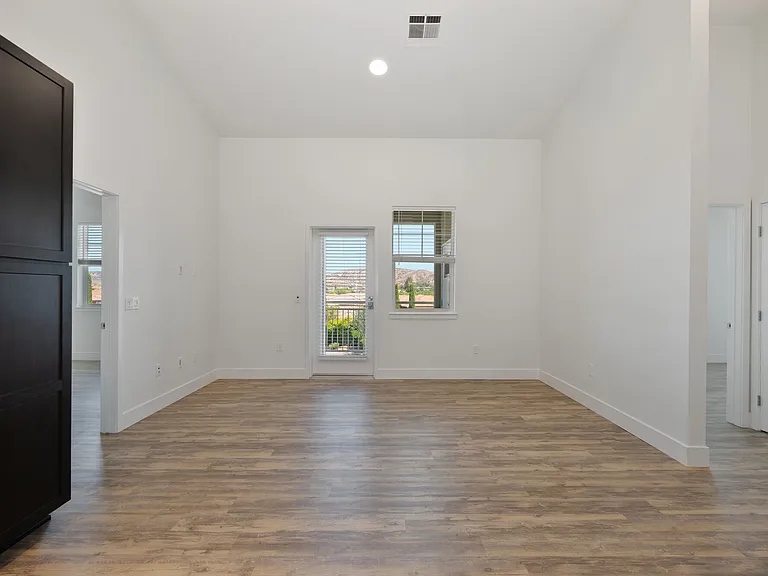Vela Apartments — Photo 122