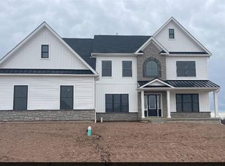 2830 Stonewall Dr #26, Upper Saucon Township, PA 18034