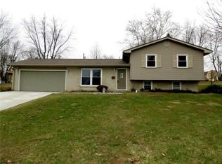 3031 Beech Ct, Columbus, IN 47203