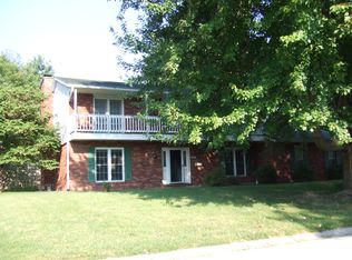 909 Indian Springs Rd, O Fallon, IL 62269