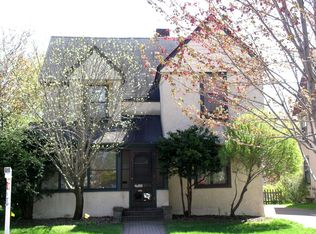 2210 Hillside Ave, Saint Paul, MN 55108