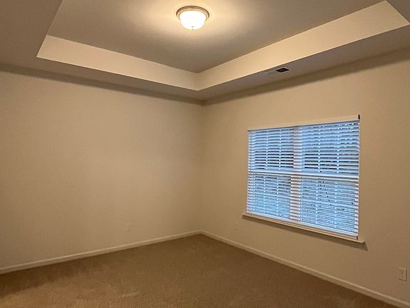 5th image of 505 E Maine Ave