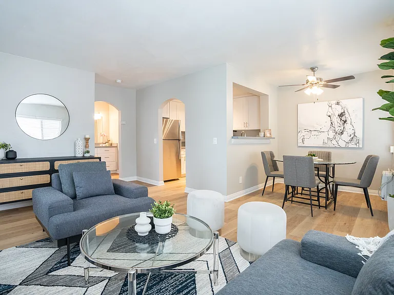 Mansfield Terrace Apartments — Photo 17