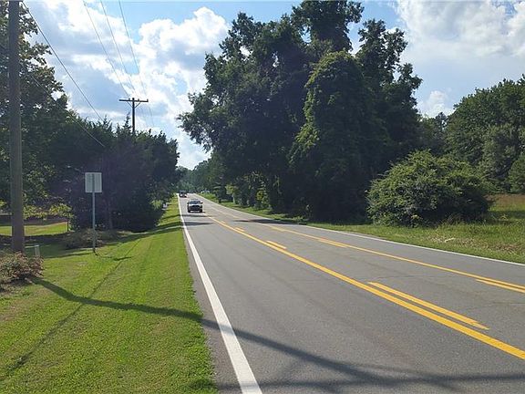 4th image of 6139 Burlington Rd