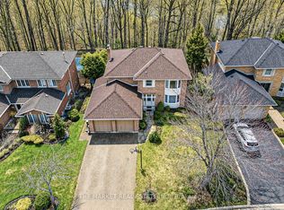 3840 Promontory Cres S, Mississauga, ON L5L 3M2