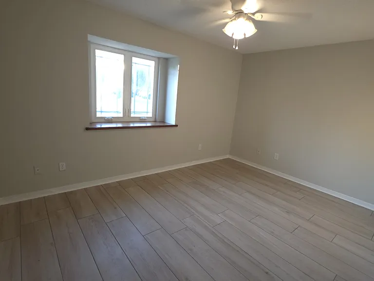 614 Avenue De La Dauphine — Photo 18