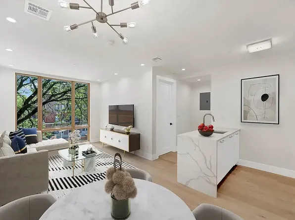 925 Bushwick Avenue image 1 of 5