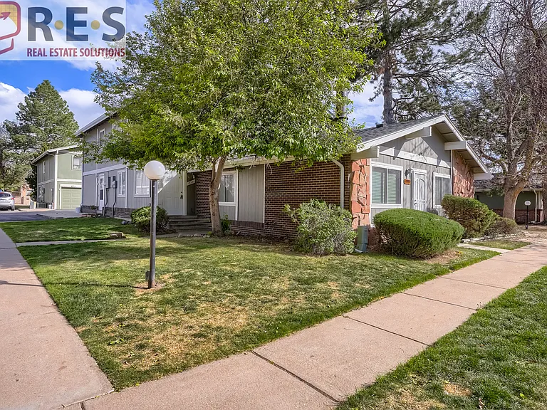 13335 E Louisiana Ave — Photo 2