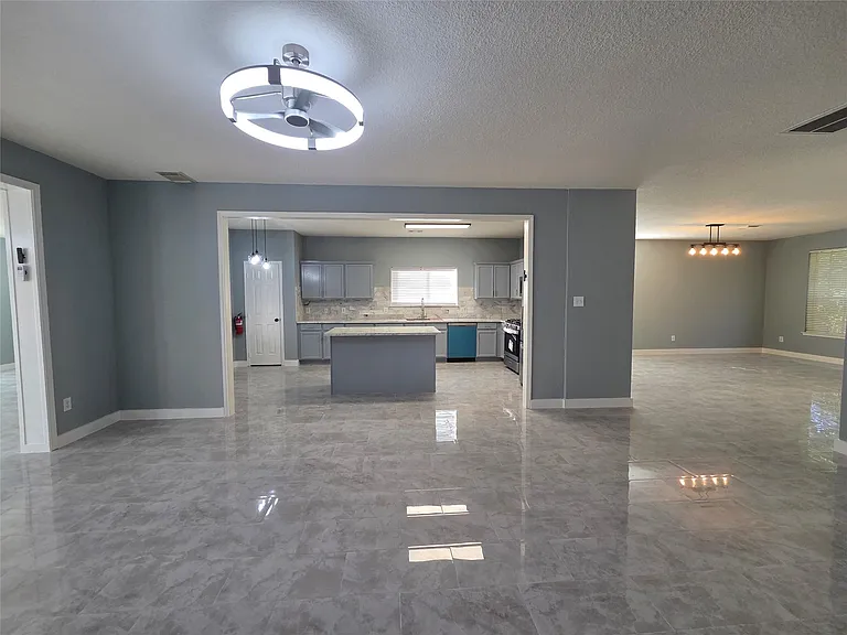 9526 Heflin Colony Dr — Photo 12