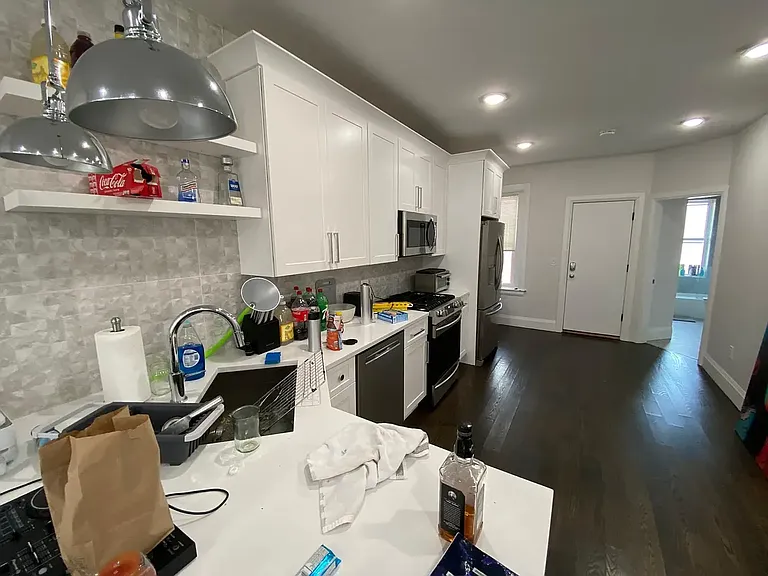 7 Strathmore Rd #2A — Photo 5