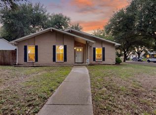 433 Solitude Dr, Garland, TX 75043