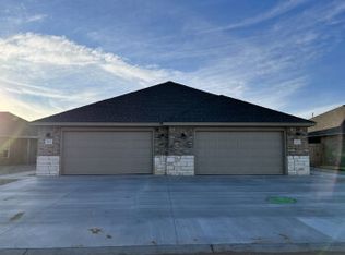 1509 Avenue O #B, Shallowater, TX 79363