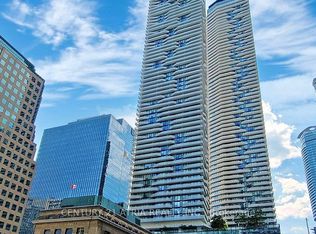 100 Harbour St #6604, Toronto, ON M5J0B5