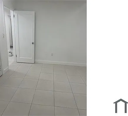 6828 NW 6th Ave — Photo 1