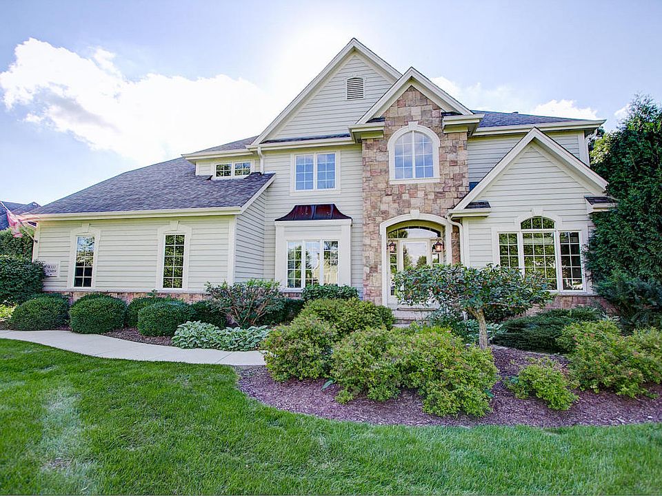 1st image of W333N3489 Hickory Ln