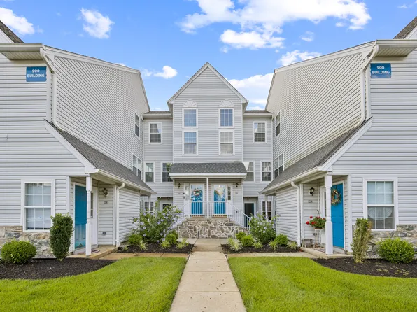 905 Rabbit Run Rd, Marlton, NJ 08053