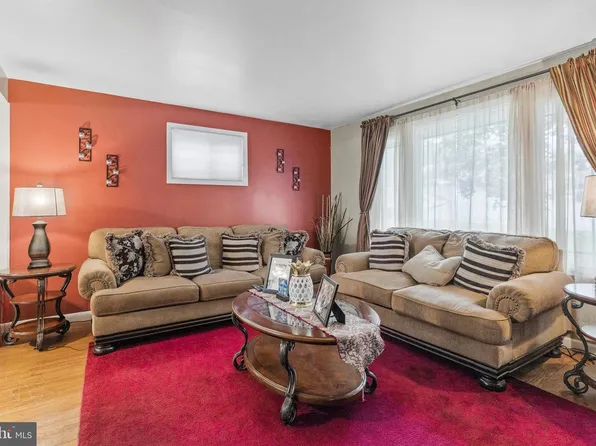 2866 Joyce Rd, Abington, PA 19001