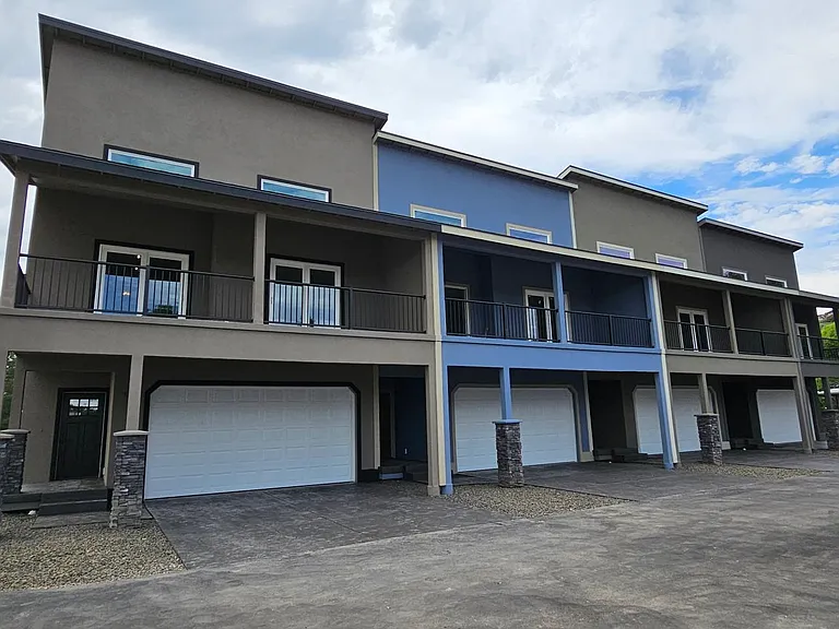 310 Selah Ave — Photo 1