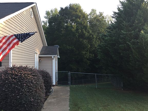 Side view, storage space.