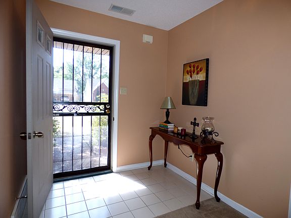 2nd image of 2974 Lauren Dr