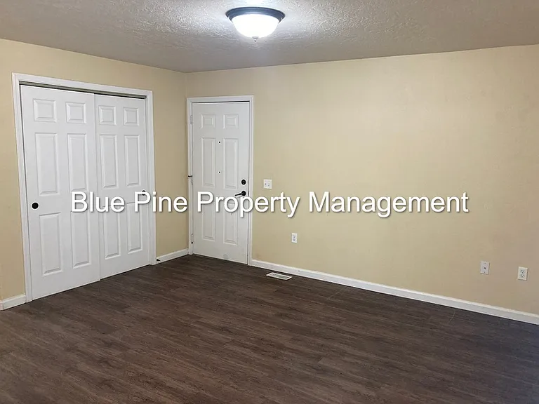 133 Clubhouse Cir #101 — Photo 4