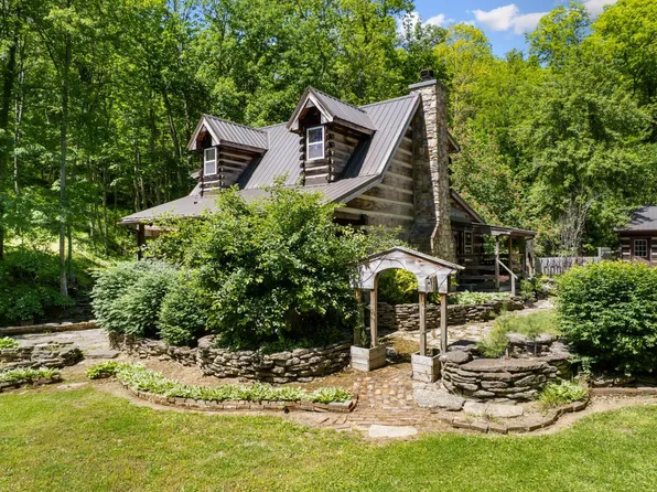711 Brown Hill Rd, Manchester, OH 45144