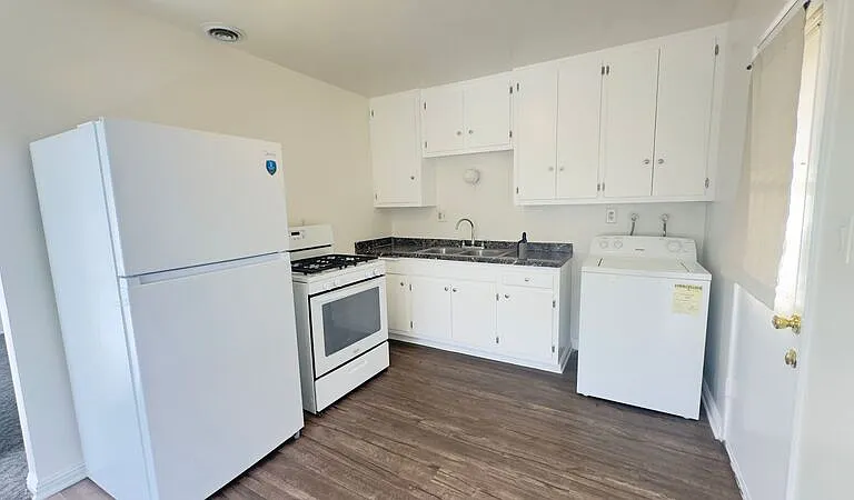 6019 S Bright Ave — Photo 5