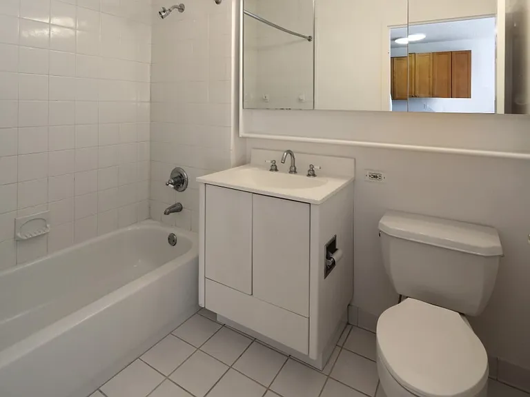 280 E 2nd St #1008 — Photo 6