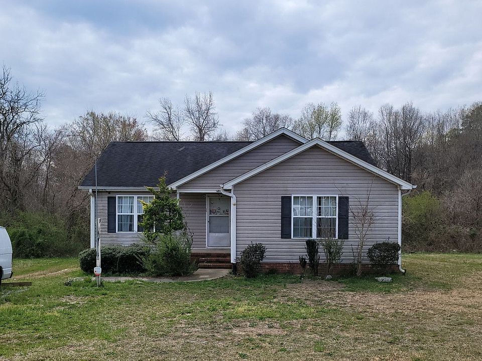 1st image of 611 Pinnix Rd