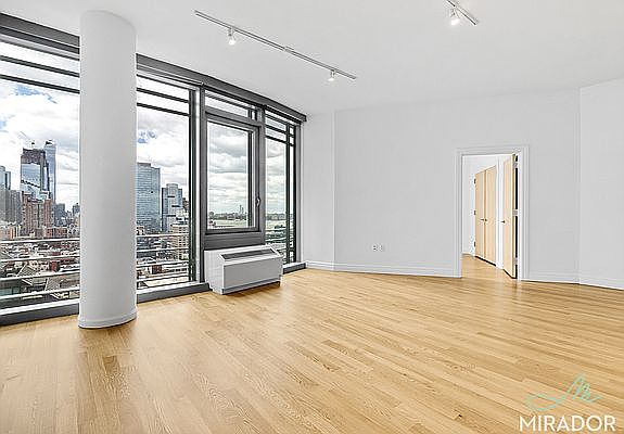 5th image of 554 W 54th St #24N