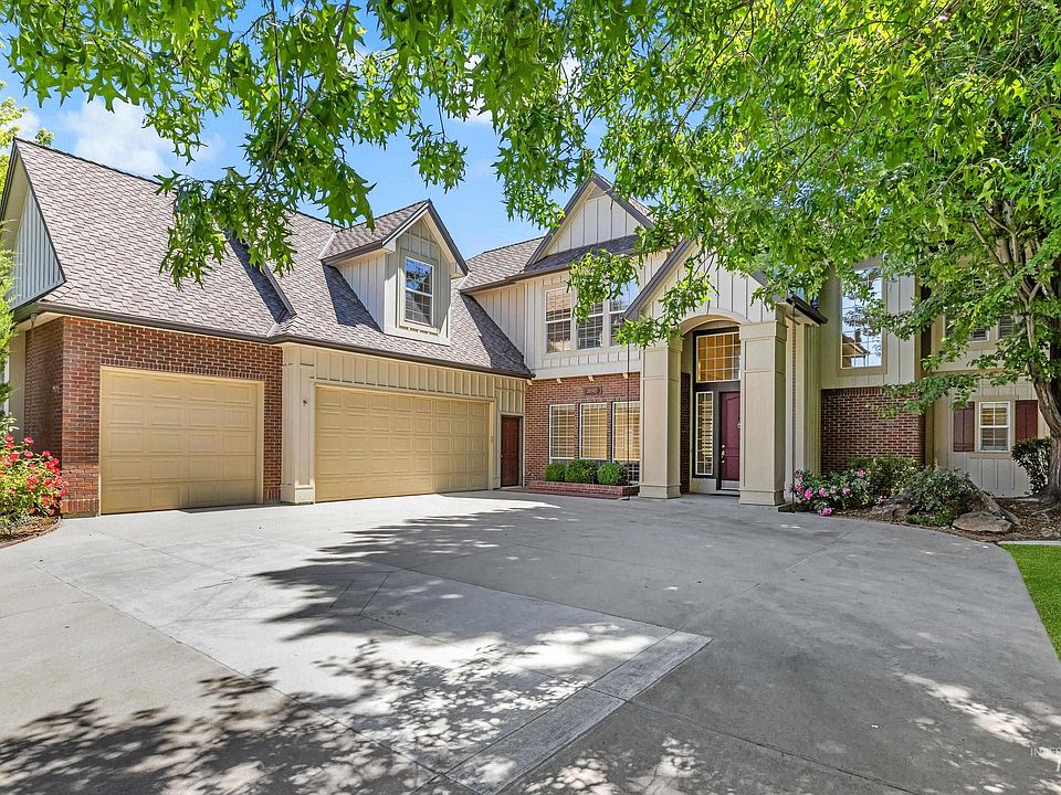 1st image of 2092 N Sevenoaks Way
