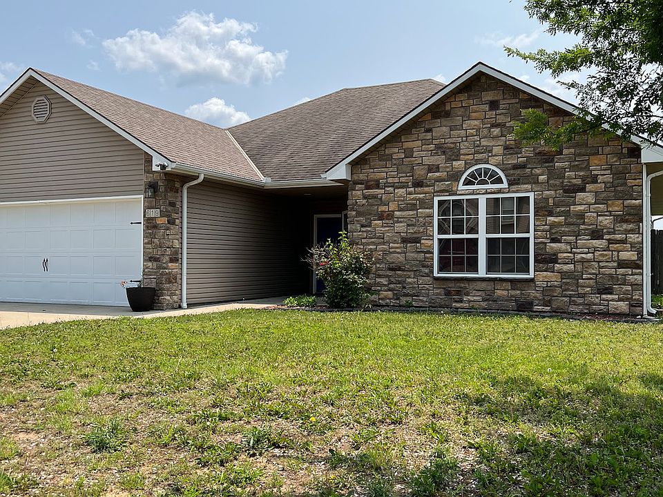 1st image of 619 Oakmont Dr