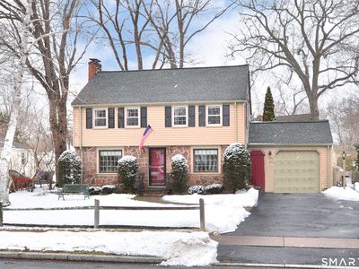 22 Tunxis Road, West Hartford, CT, 06107