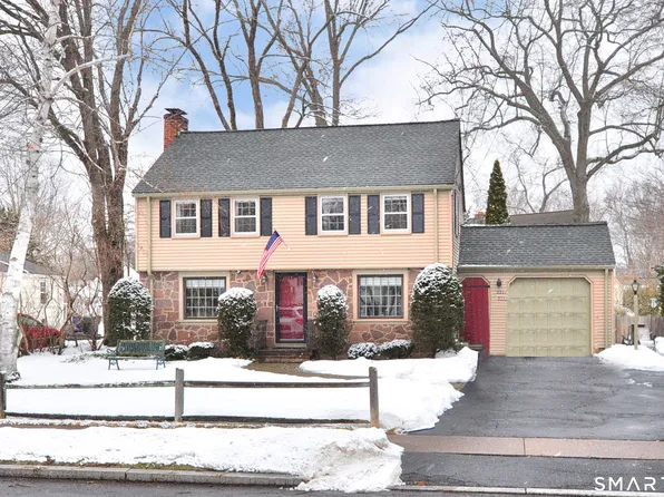 22 Tunxis Road, West Hartford, CT 06107