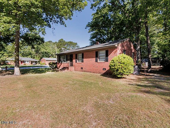2nd image of 2832 Pelham Road