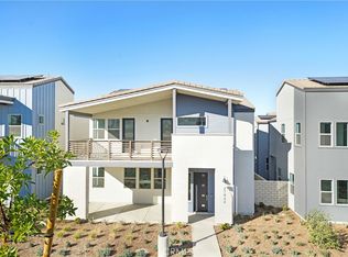 27422 Creekwood Ln, Valencia, CA 91381