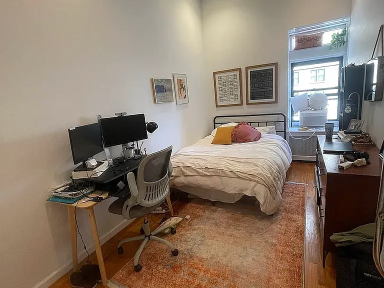 112 W 86th St #9 — Photo 4
