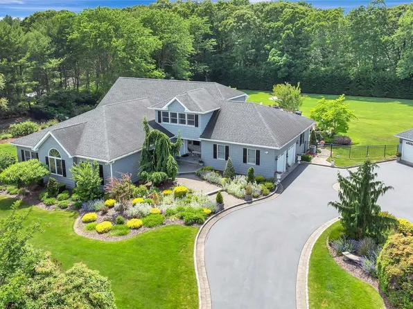 15 The Chase, Saint James, NY 11780