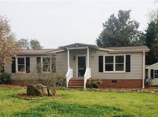 138 Mamie Ln, Reidsville, NC 27320