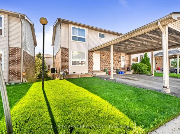 450 Pond Mills Rd #15, London, ON N5Z 4X2