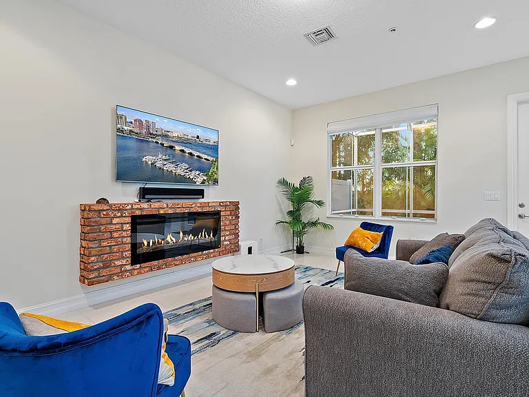 1843 Juno Landing Ln — Photo 11