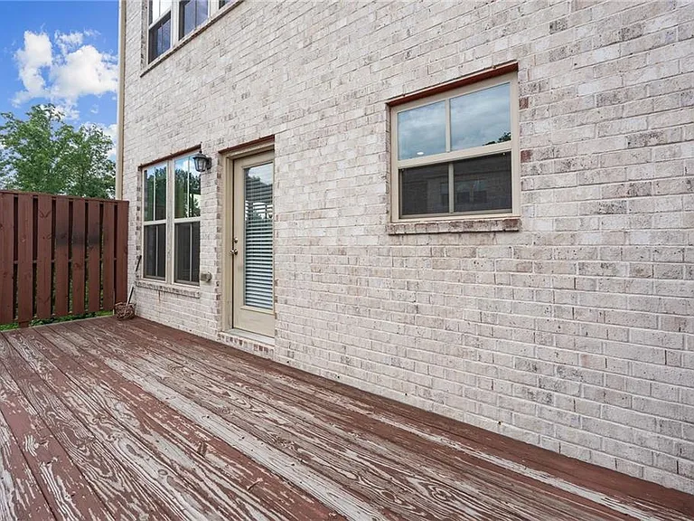 331 Northaven Ave — Photo 53