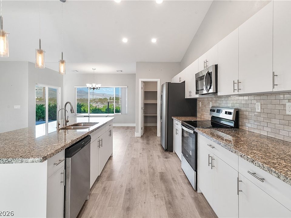 1st image of 2261 Pampa Ave