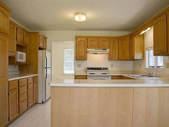 5th image of 519 East Ave