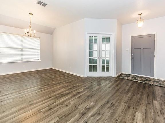 5th image of 107 Rockbrook Dr