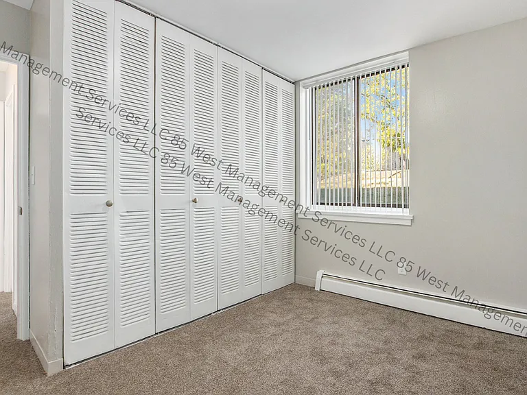 120 Leonard St NE — Photo 15
