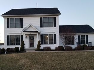 6 Chicory Ln, Lancaster, NY 14086