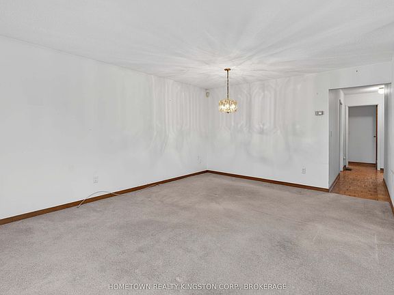 5th image of 790 Old Colony Rd