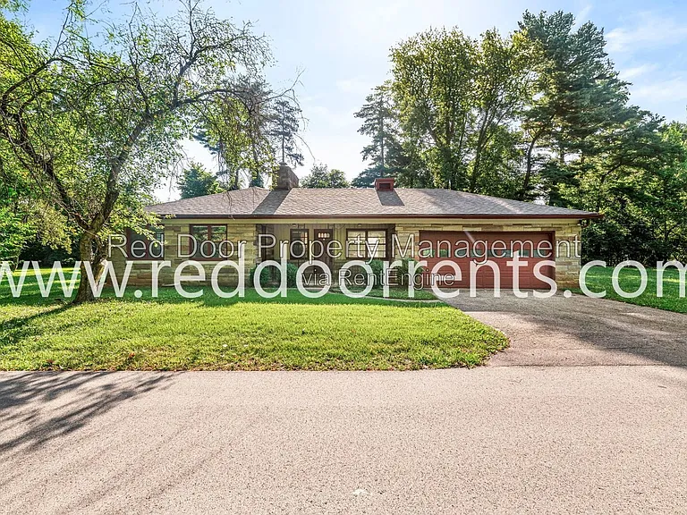 4701 Kessler Boulevard East Dr — Photo 32